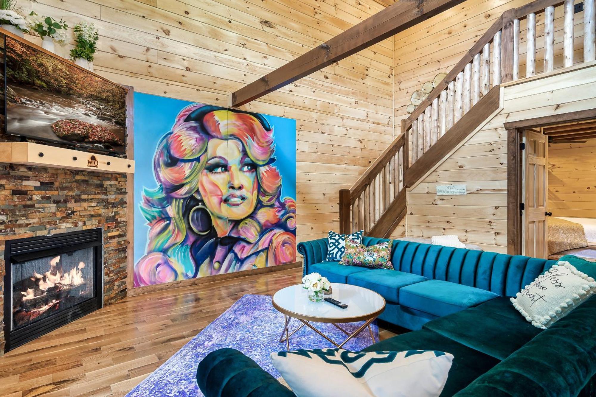 Smokiesboutiquecabins Would Love To Host You At Dolly'S Cute Cabin! 4 Suites With Private Bathrooms - Hot Tub, Fire Pit, Game Room, Resort Pool Open Memorial Day Through Labor Day! Gatlinburg Exterior foto
