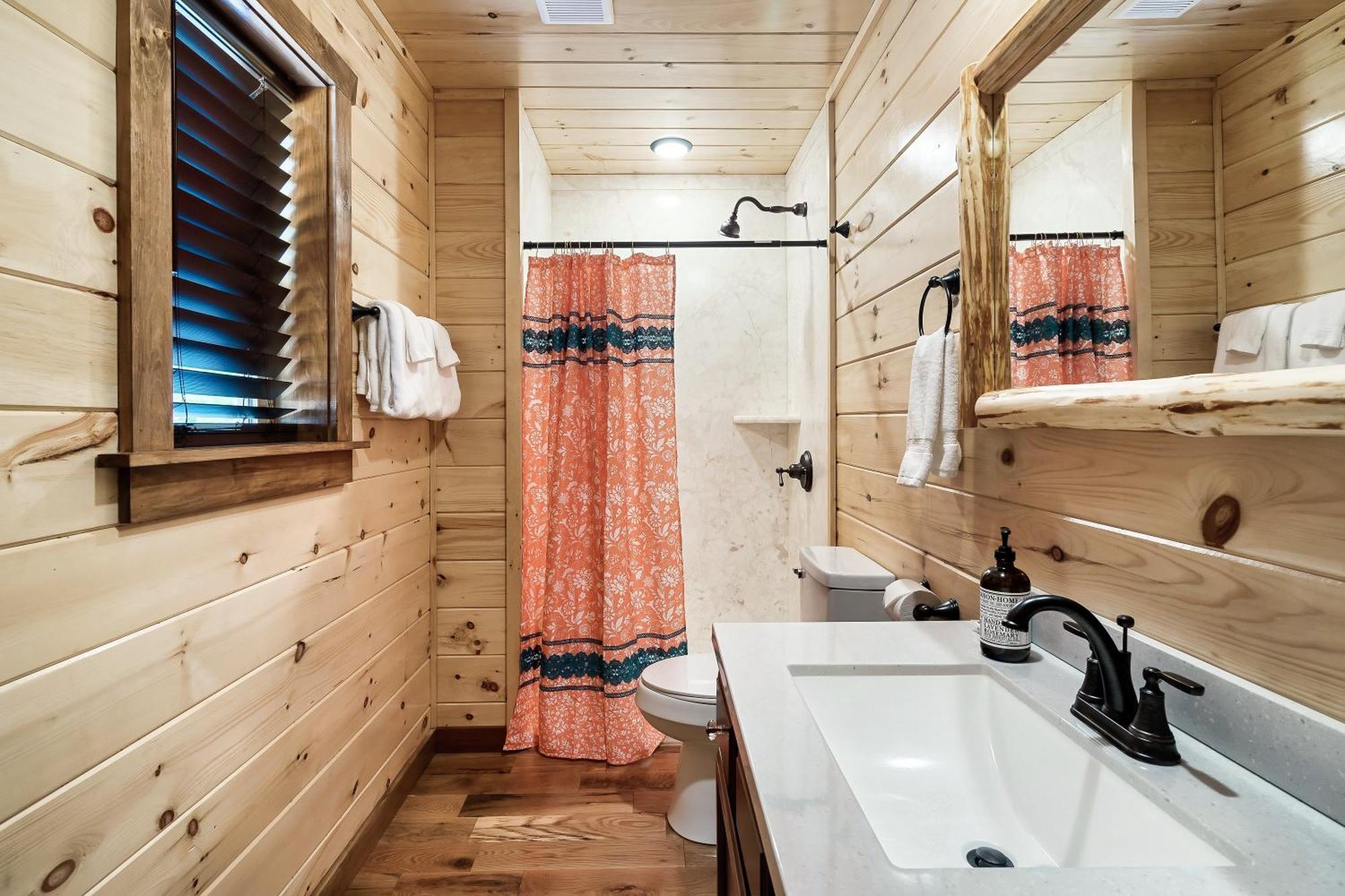 Smokiesboutiquecabins Would Love To Host You At Dolly'S Cute Cabin! 4 Suites With Private Bathrooms - Hot Tub, Fire Pit, Game Room, Resort Pool Open Memorial Day Through Labor Day! Gatlinburg Exterior foto